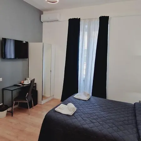 فندق مبيت وإفطار Piumith روما