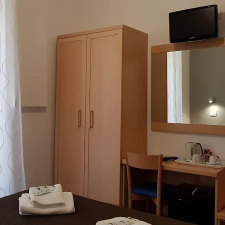 Piumith Bed & Breakfast 2*